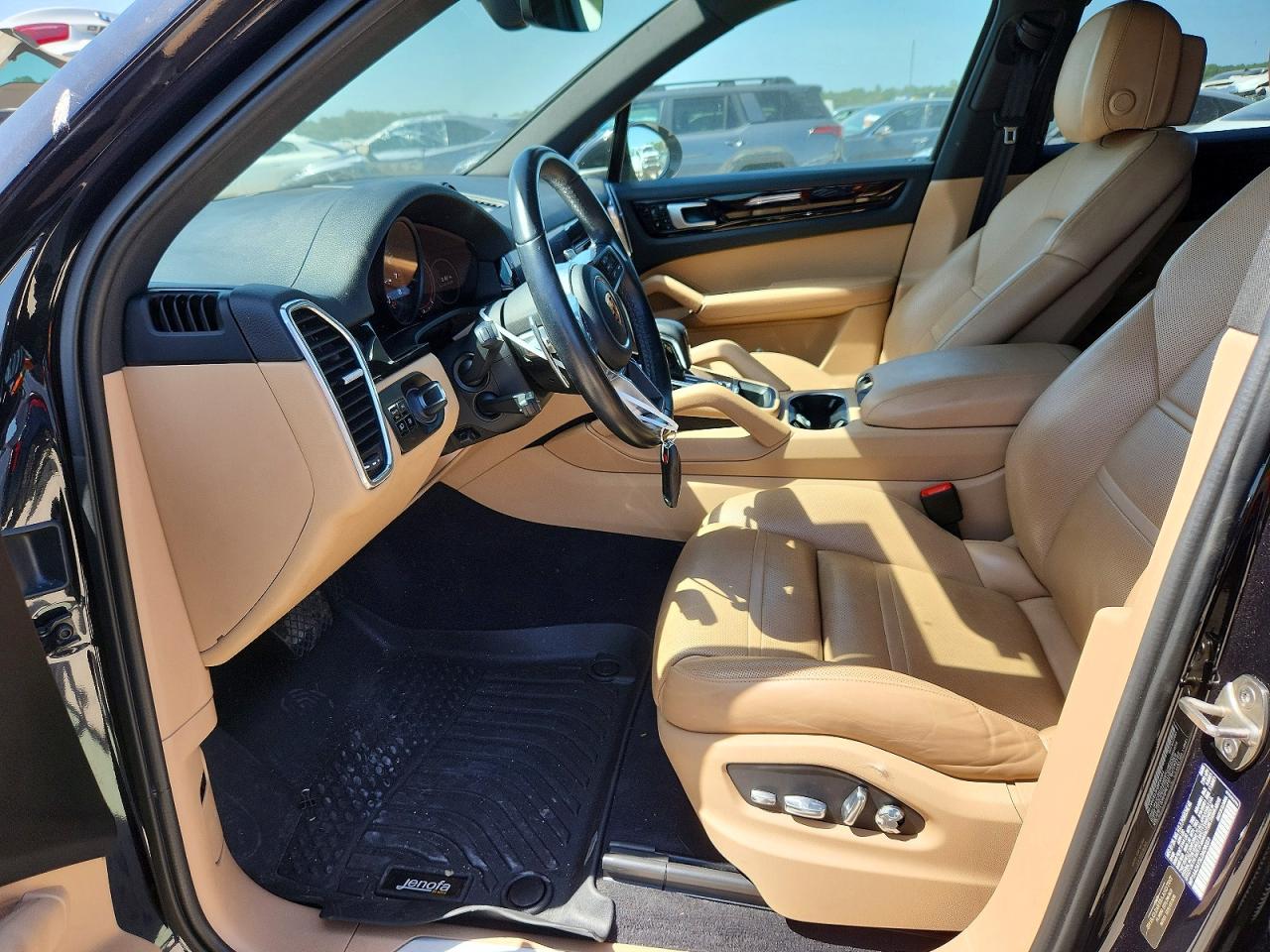 WP1AA2AY3LDA09031 · 2020 PORSCHE CAYENNE · 7/12