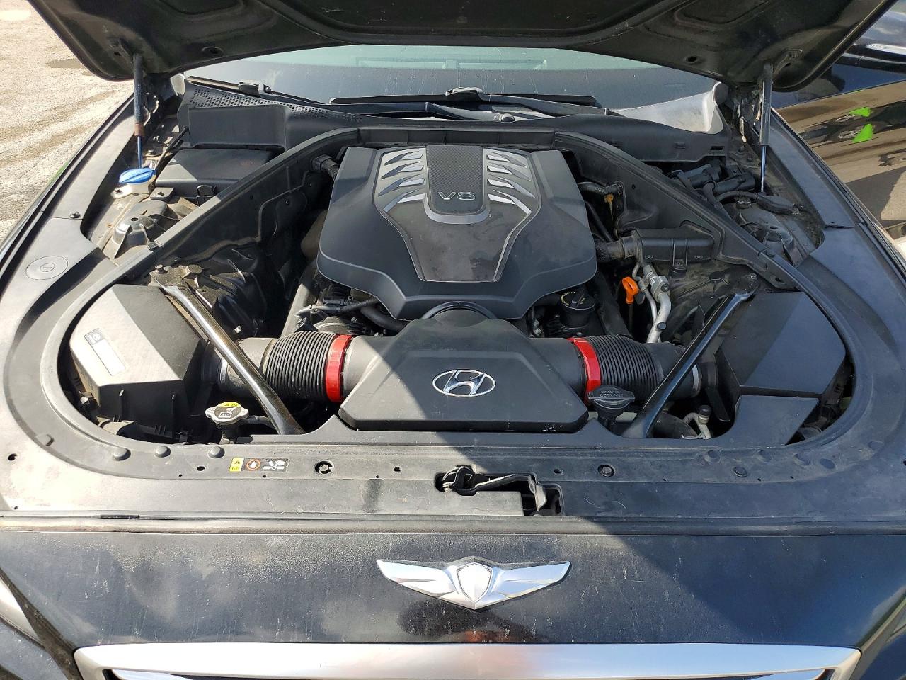 KMHGN4JF9FU028533 · 2015 HYUNDAI GENESIS · 11/12