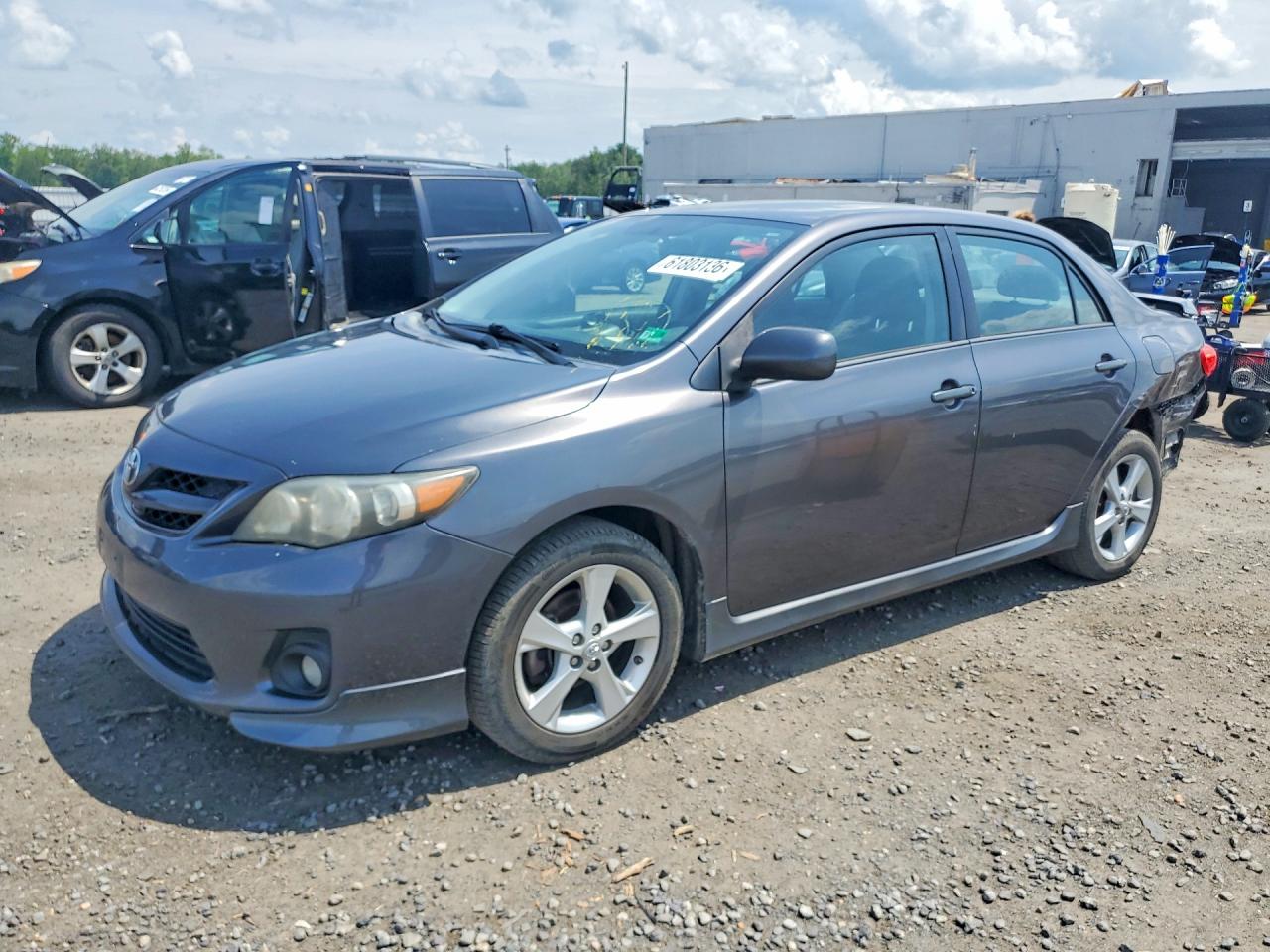 5YFBU4EE4DP158829 · 2013 TOYOTA COROLLA
