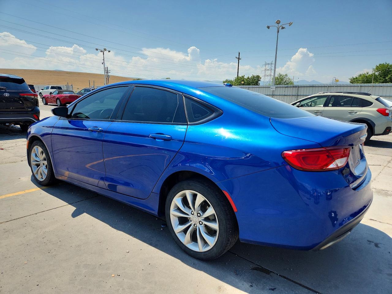 1C3CCCDGXFN601560 · 2015 CHRYSLER 200 · 2/12