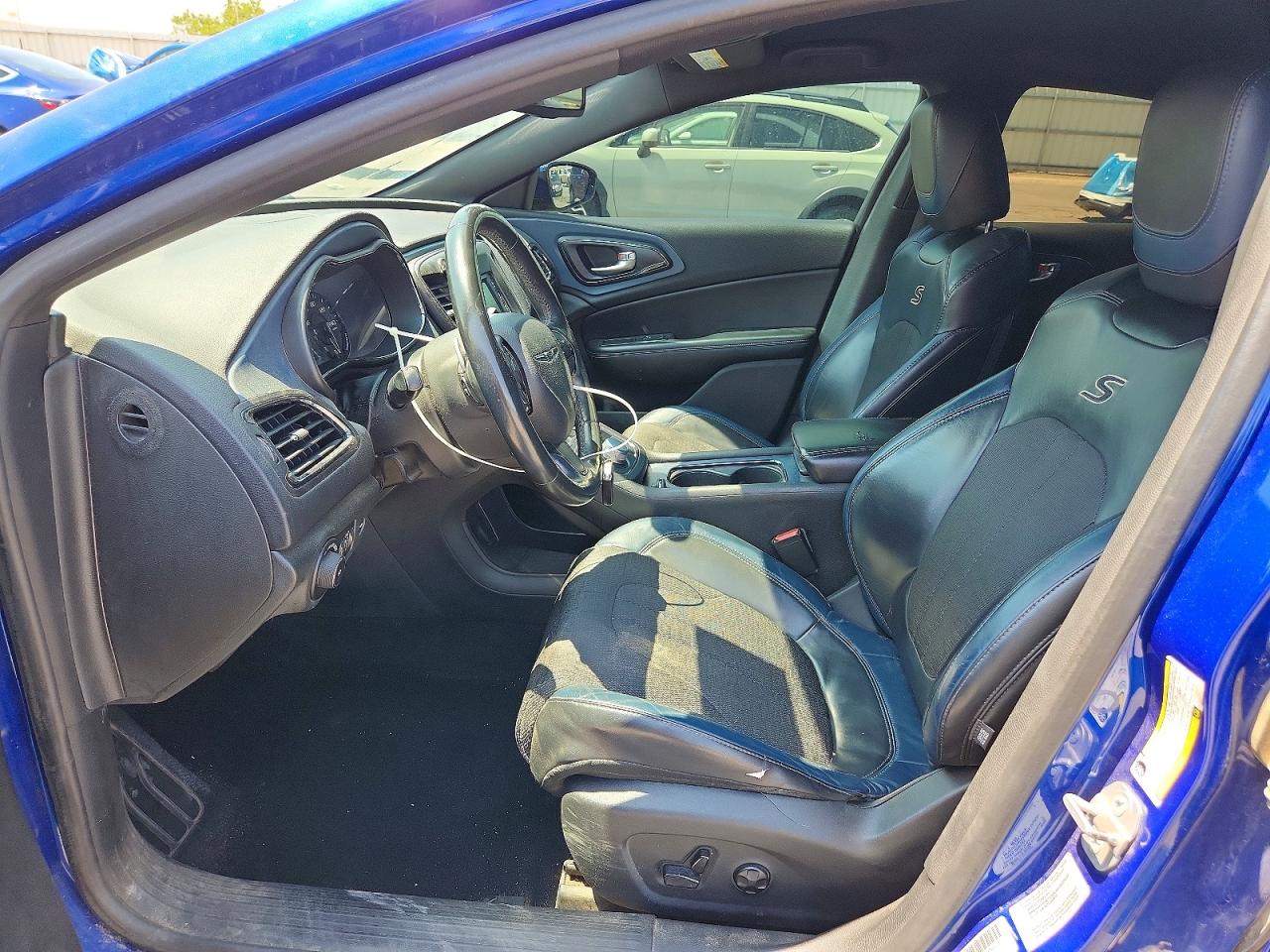 1C3CCCDGXFN601560 · 2015 CHRYSLER 200 · 7/12