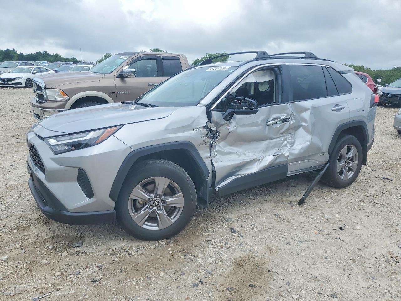 2T3RWRFV8RW246560 · 2024 TOYOTA RAV4 HYBRID