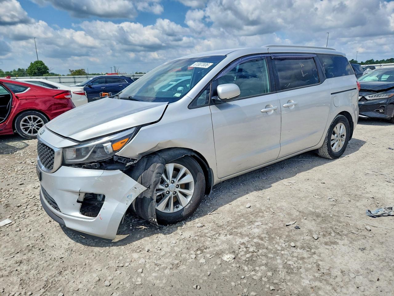 KNDMB5C15G6202823 · 2016 KIA SEDONA