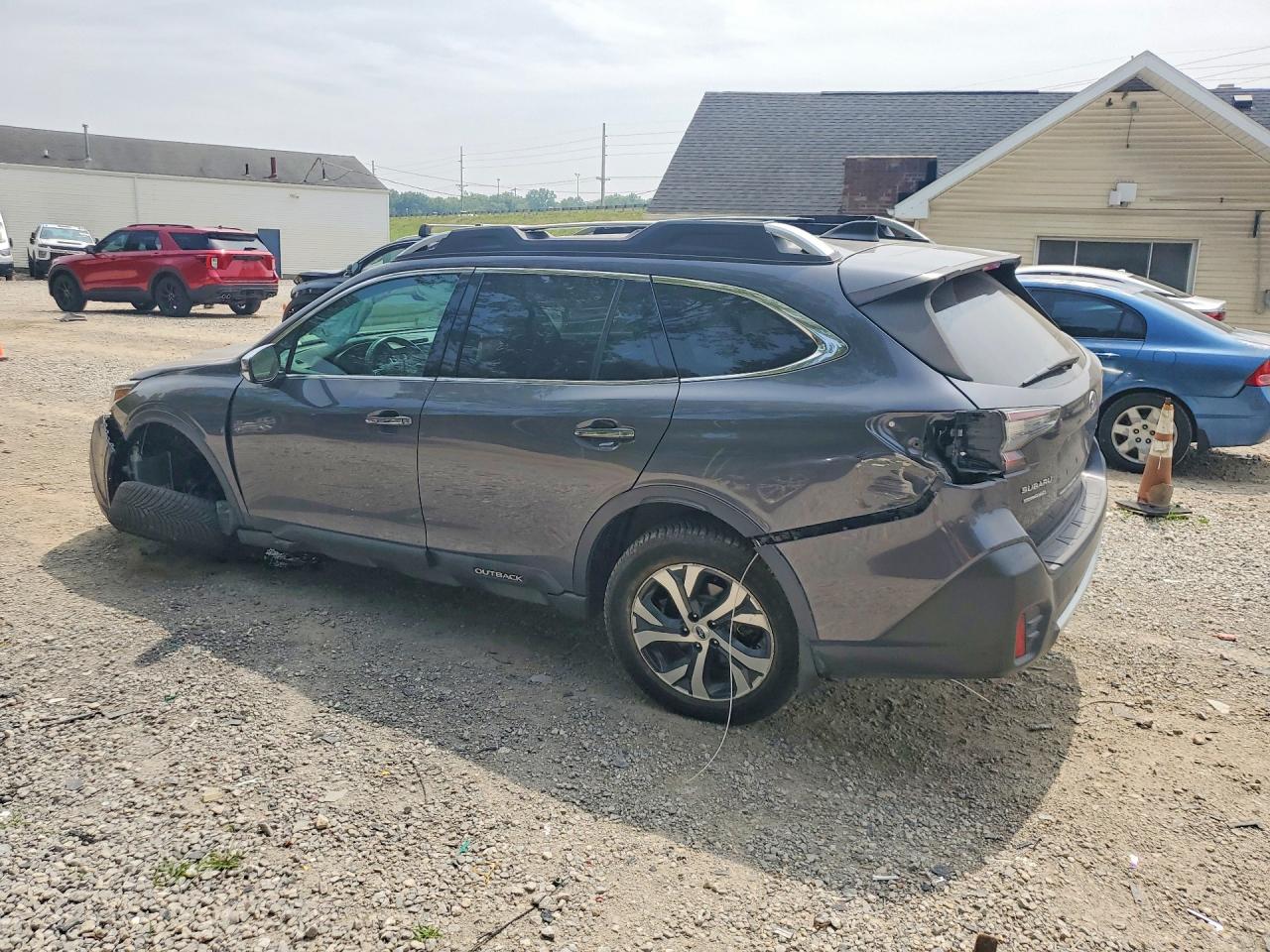 4S4BTAPC1N3253996 · 2022 SUBARU OUTBACK · 2/13