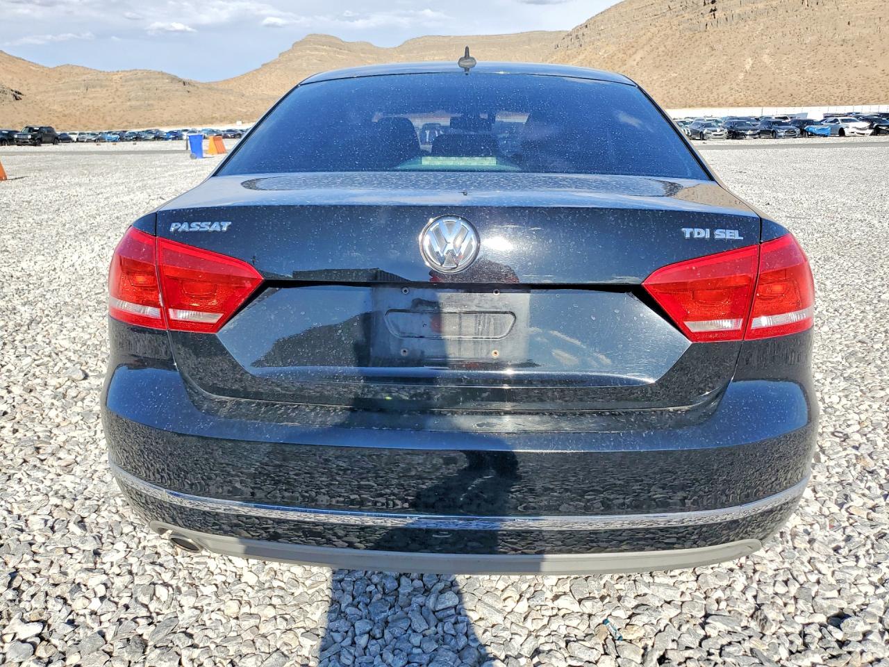 1VWCN7A36CC010323 · 2012 VOLKSWAGEN PASSAT · 6/12