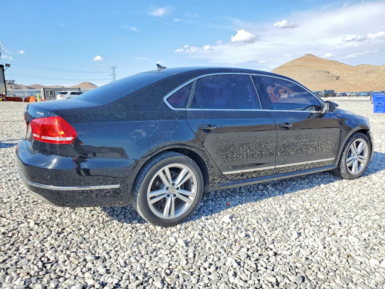 1VWCN7A36CC010323 · 2012 VOLKSWAGEN PASSAT · 3/12