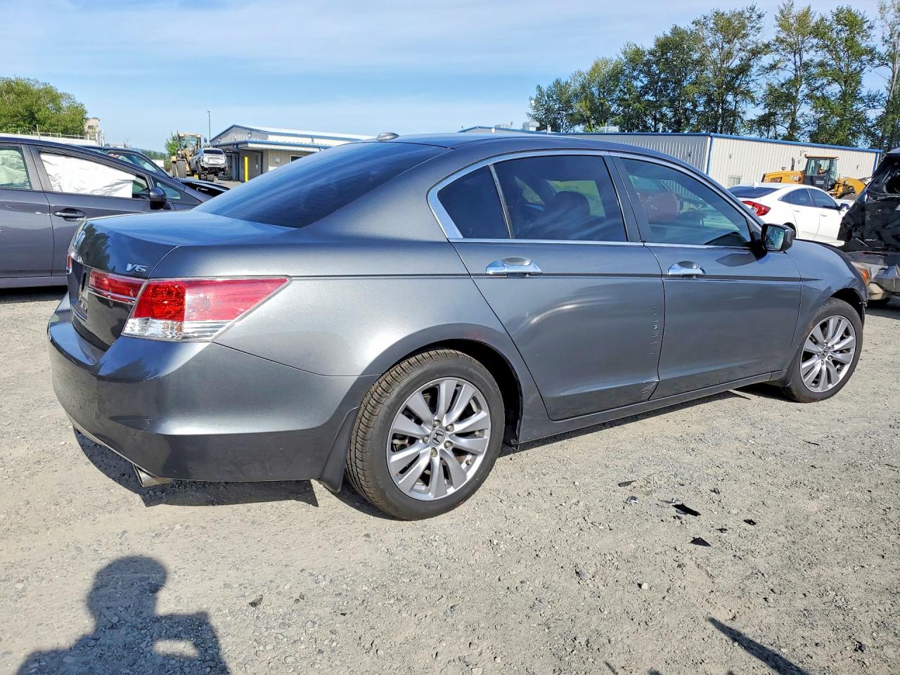 1HGCP3F8XBA019340 · 2011 HONDA ACCORD · 3/13