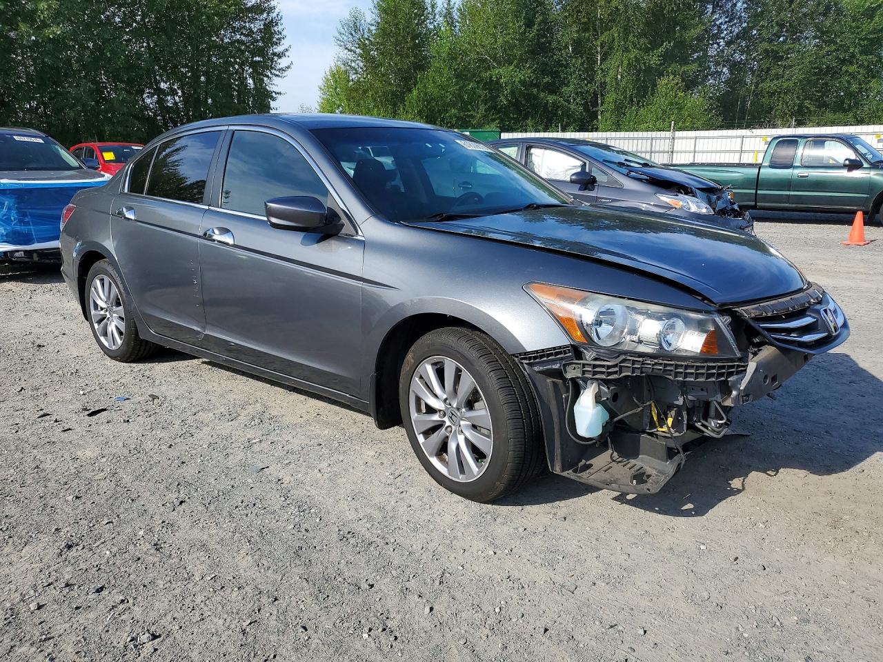 1HGCP3F8XBA019340 · 2011 HONDA ACCORD · 4/13