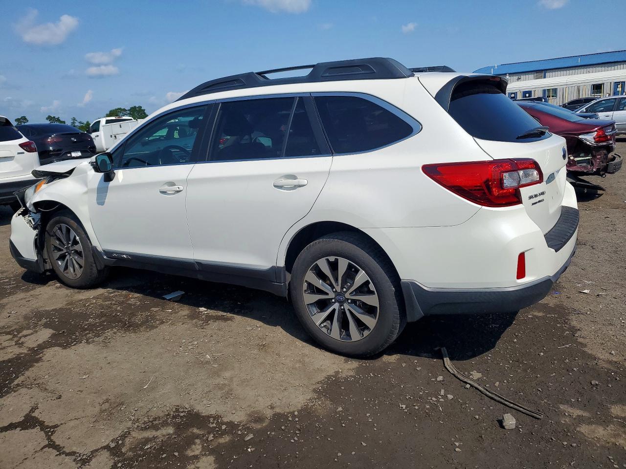 4S4BSAJC6F3321089 · 2015 SUBARU OUTBACK · 2/13