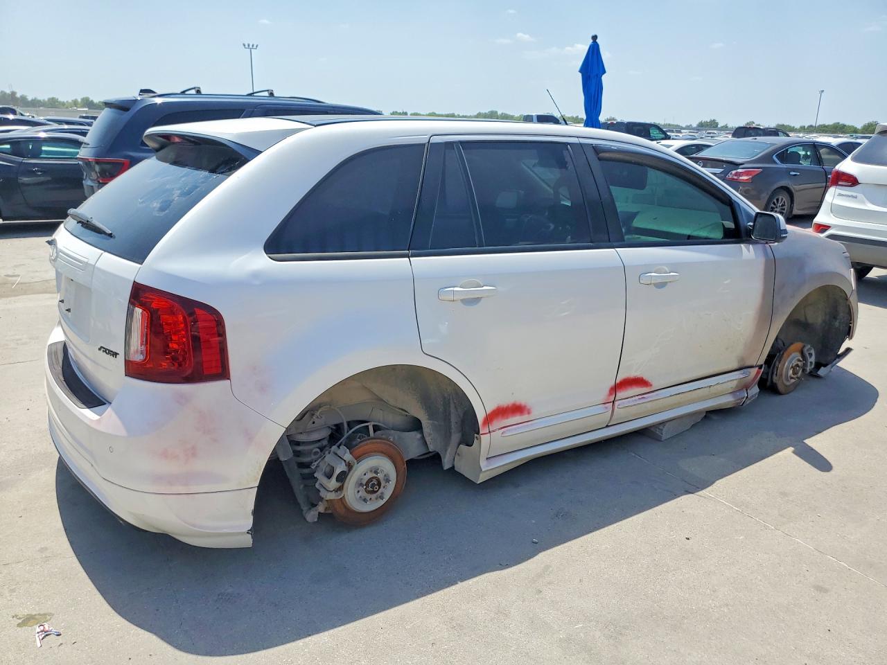 2FMDK4AK3EBB56196 · 2014 FORD EDGE · 3/13