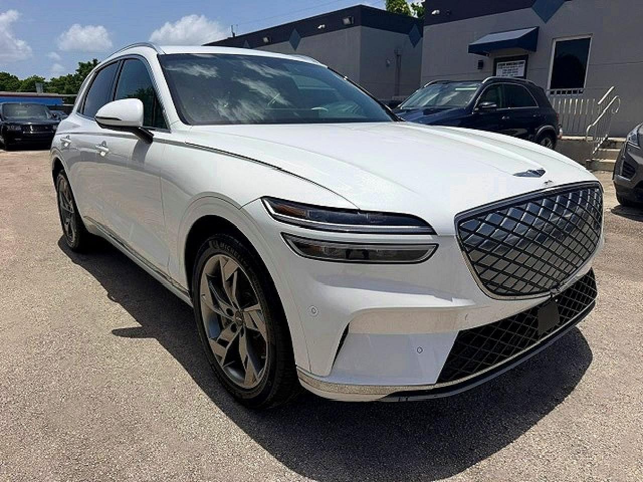 5NMMCET15SH005210 · 2025 GENESIS G70 · 4/15