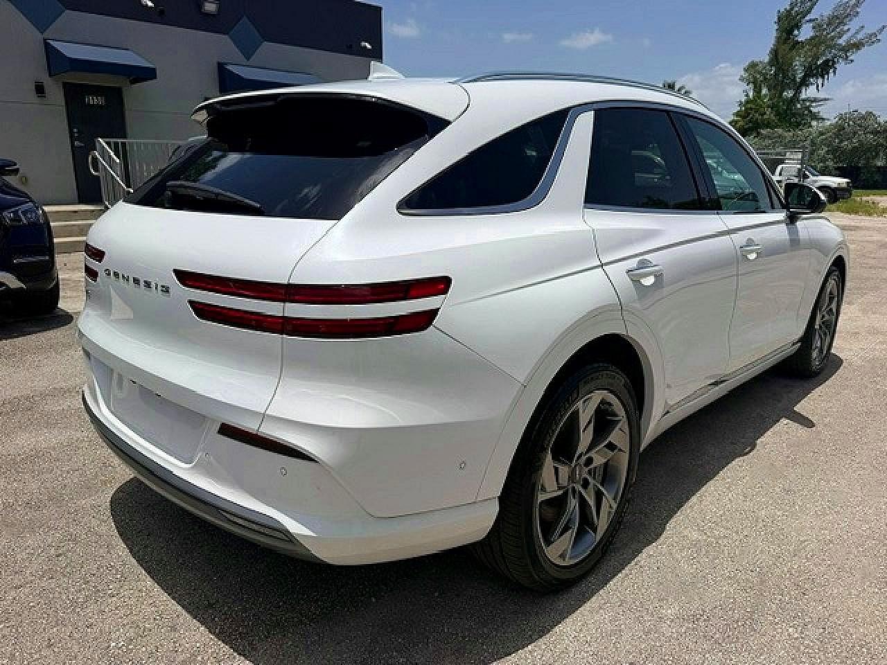 5NMMCET15SH005210 · 2025 GENESIS G70 · 3/15