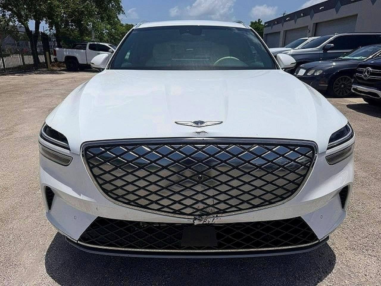 5NMMCET15SH005210 · 2025 GENESIS G70 · 5/15