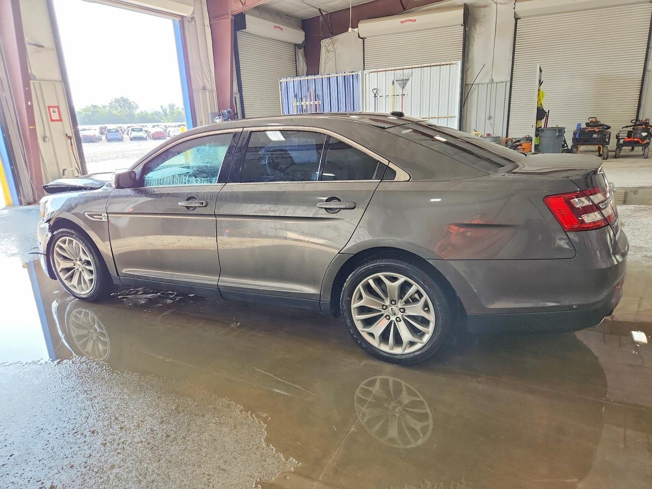 1FAHP2F87HG102606 · 2017 FORD TAURUS · 2/12