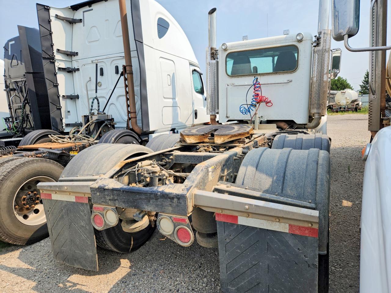 1XPWD49X9CD161853 · 2012 PETERBILT 388 · 3/13