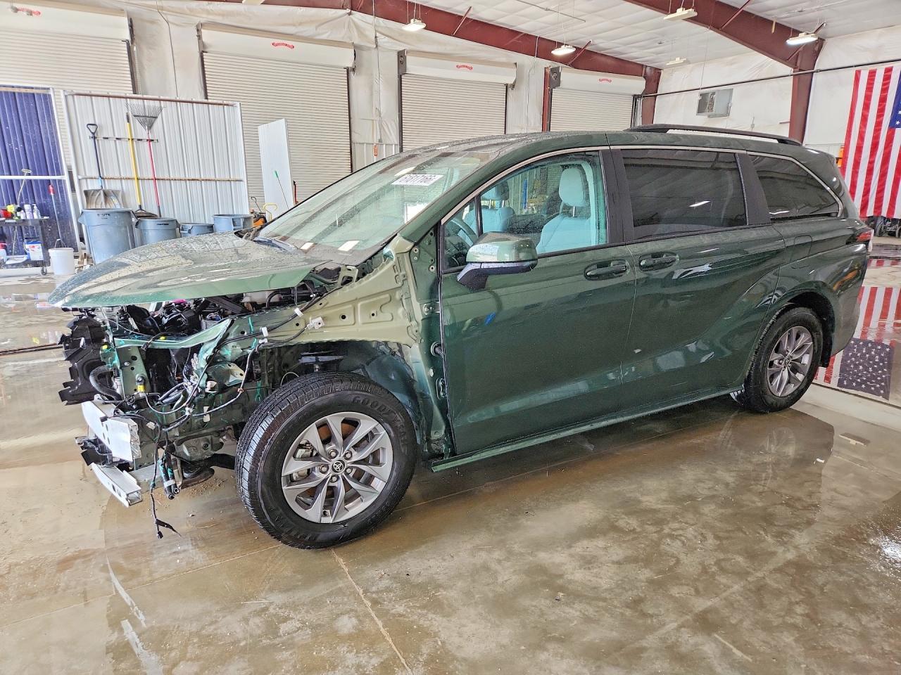 5TDKRKEC8NS126110 · 2022 TOYOTA SIENNA