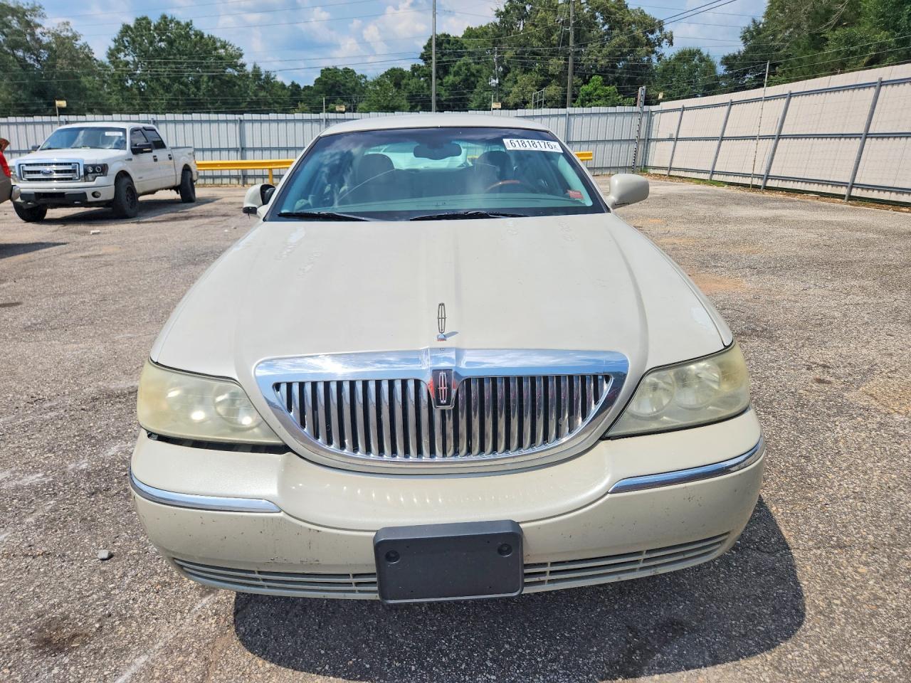 1LNHM82W95Y605906 · 2005 LINCOLN TOWN CAR · 5/12