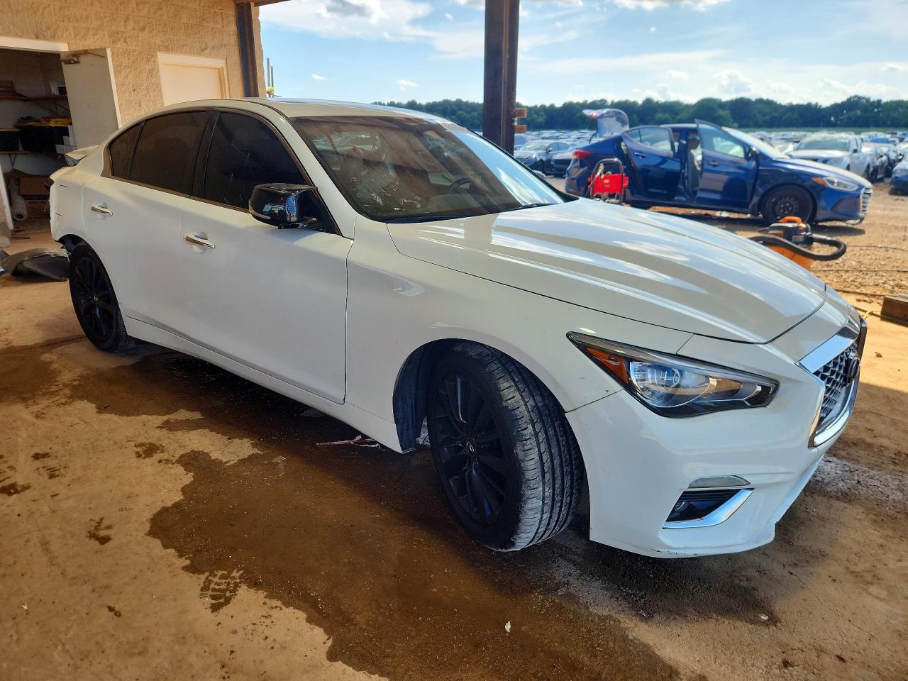 JN1EV7AP6JM359443 · 2018 INFINITI Q50 · 4/13