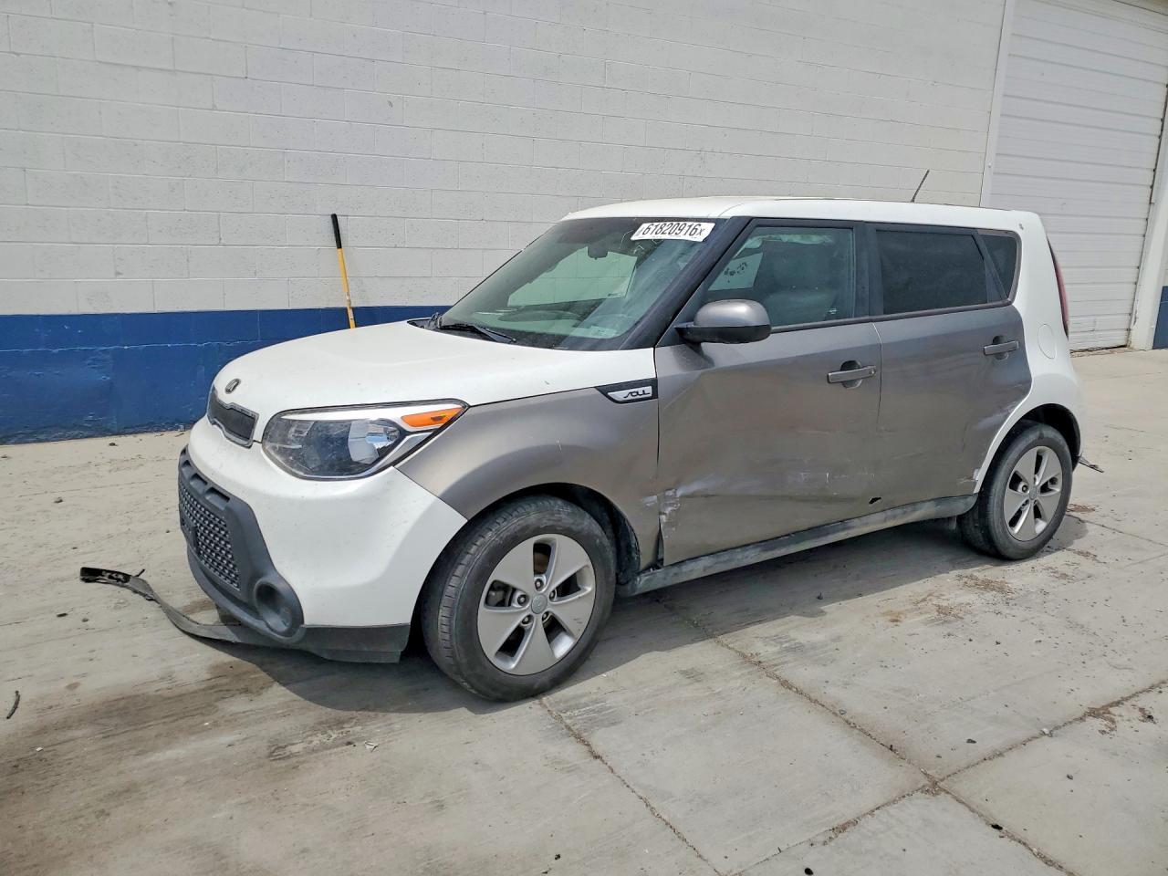 KNDJN2A25G7389091 · 2016 KIA SOUL