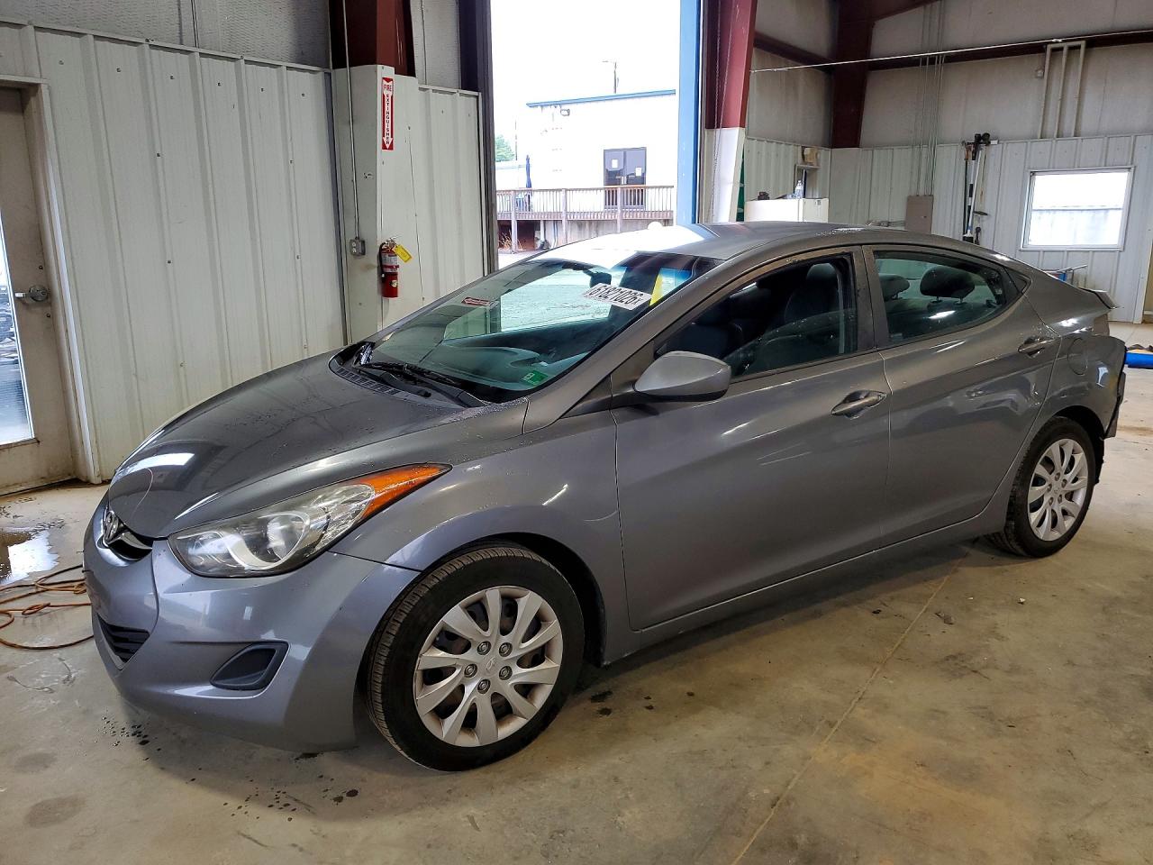5NPDH4AE5BH036090 · 2011 HYUNDAI ELANTRA