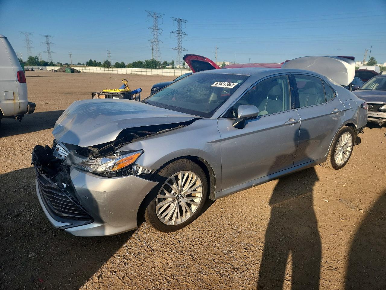 4T1B11HKXJU042330 · 2018 TOYOTA CAMRY