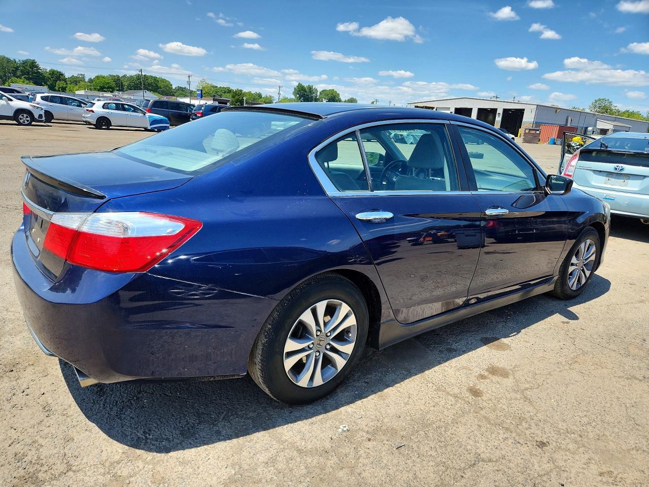 1HGCR2F37EA143742 · 2014 HONDA ACCORD · 3/12