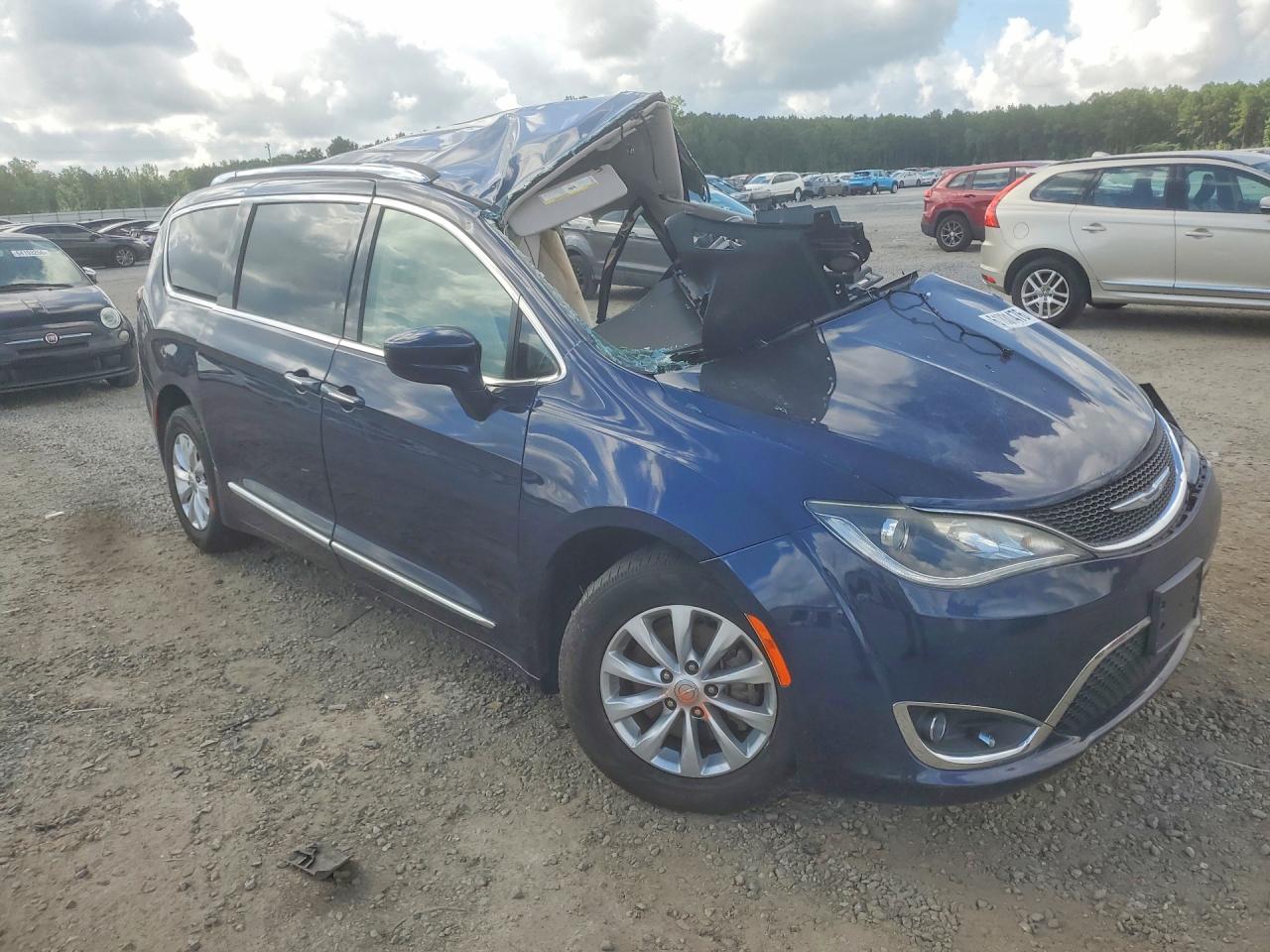 2C4RC1BG1JR294028 · 2018 CHRYSLER PACIFICA · 4/13