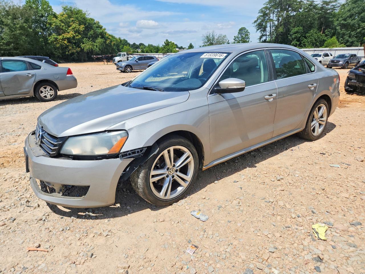 2014 VOLKSWAGEN PASSAT