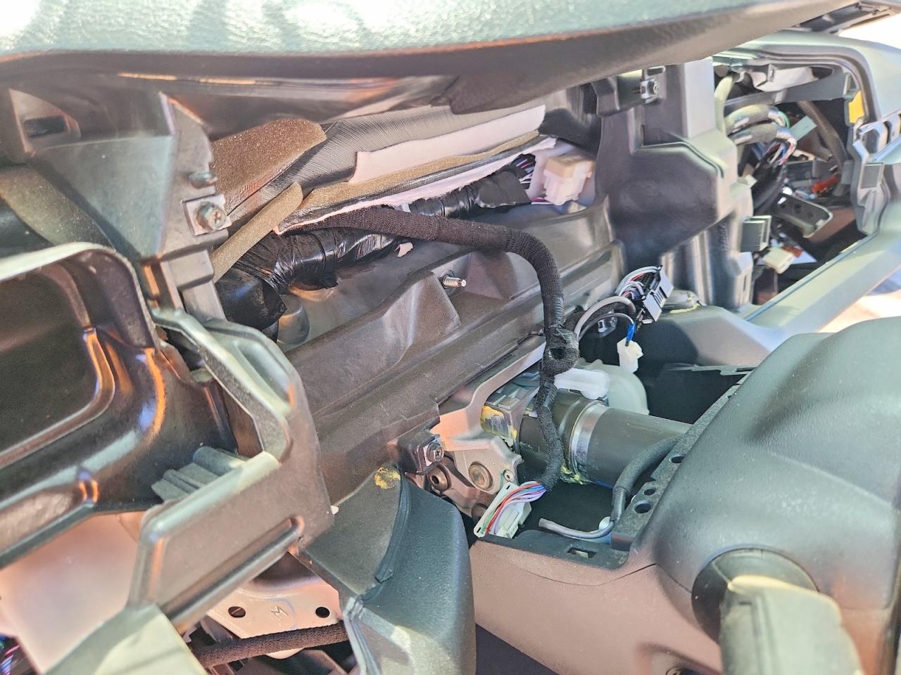 2T2BBMCA8SC076102 · 2025 LEXUS RX 350H · 9/13