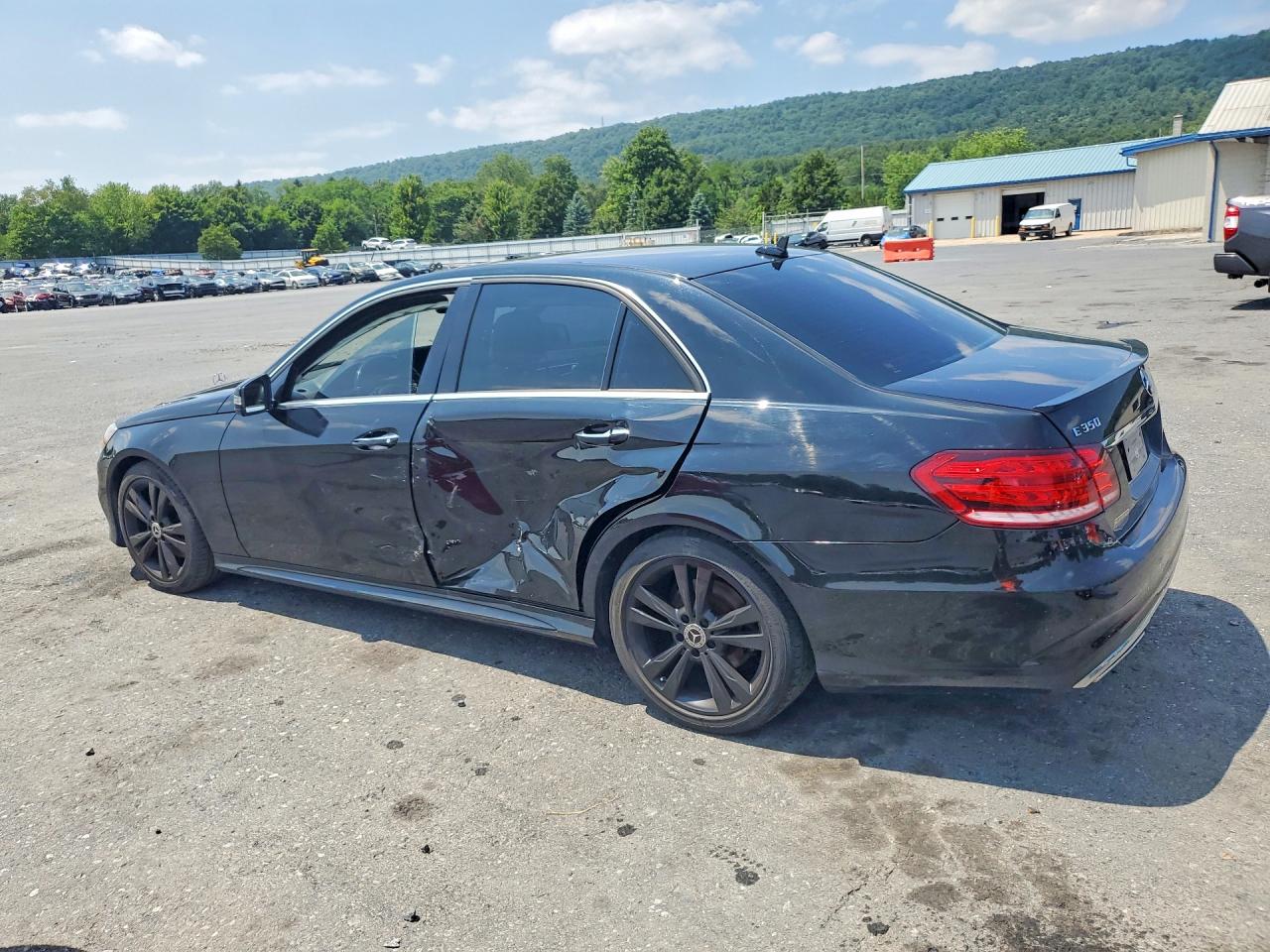WDDHF8JBXGB175506 · 2016 MERCEDES-BENZ E · 2/12