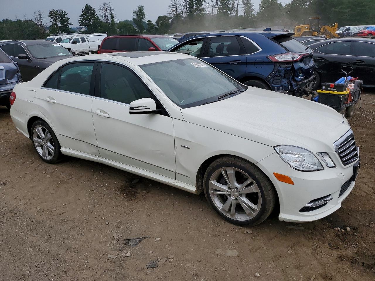 WDDHF8JB2CA638688 · 2012 MERCEDES-BENZ E · 4/12