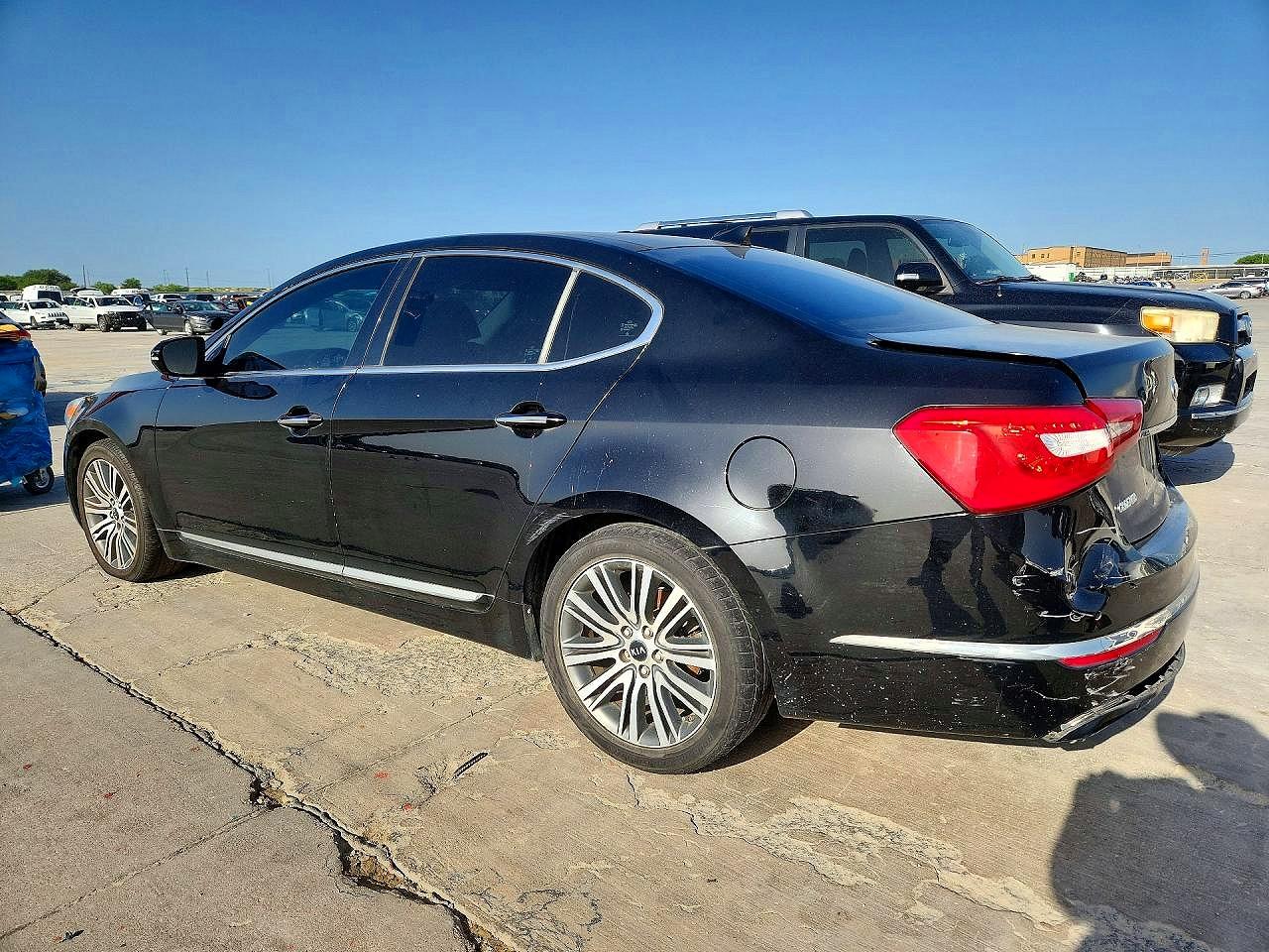 KNALN4D76G5198896 · 2016 KIA CADENZA · 2/12