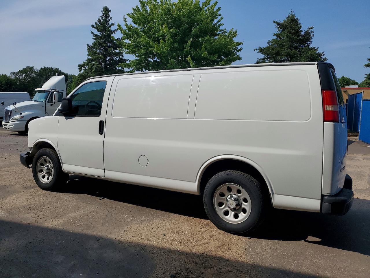 1GCUGADX5A1166052 · 2010 CHEVROLET EXPRESS G1500 · 2/13