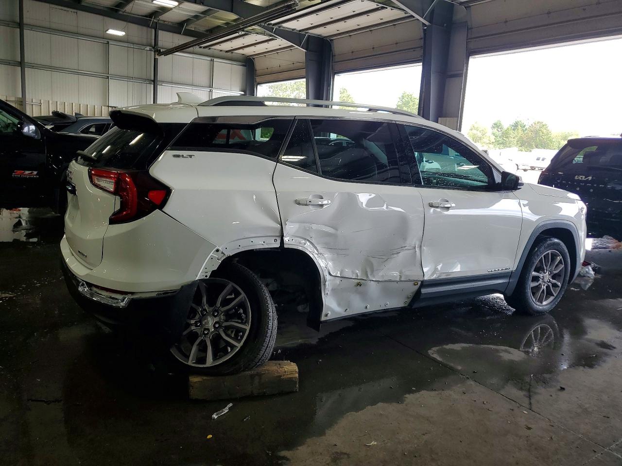 3GKALVEG5PL250771 · 2023 GMC TERRAIN · 3/13