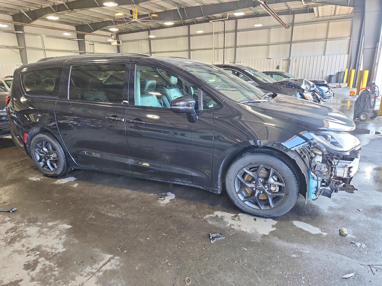 2C4RC1GG8LR183116 · 2020 CHRYSLER PACIFICA · 4/14