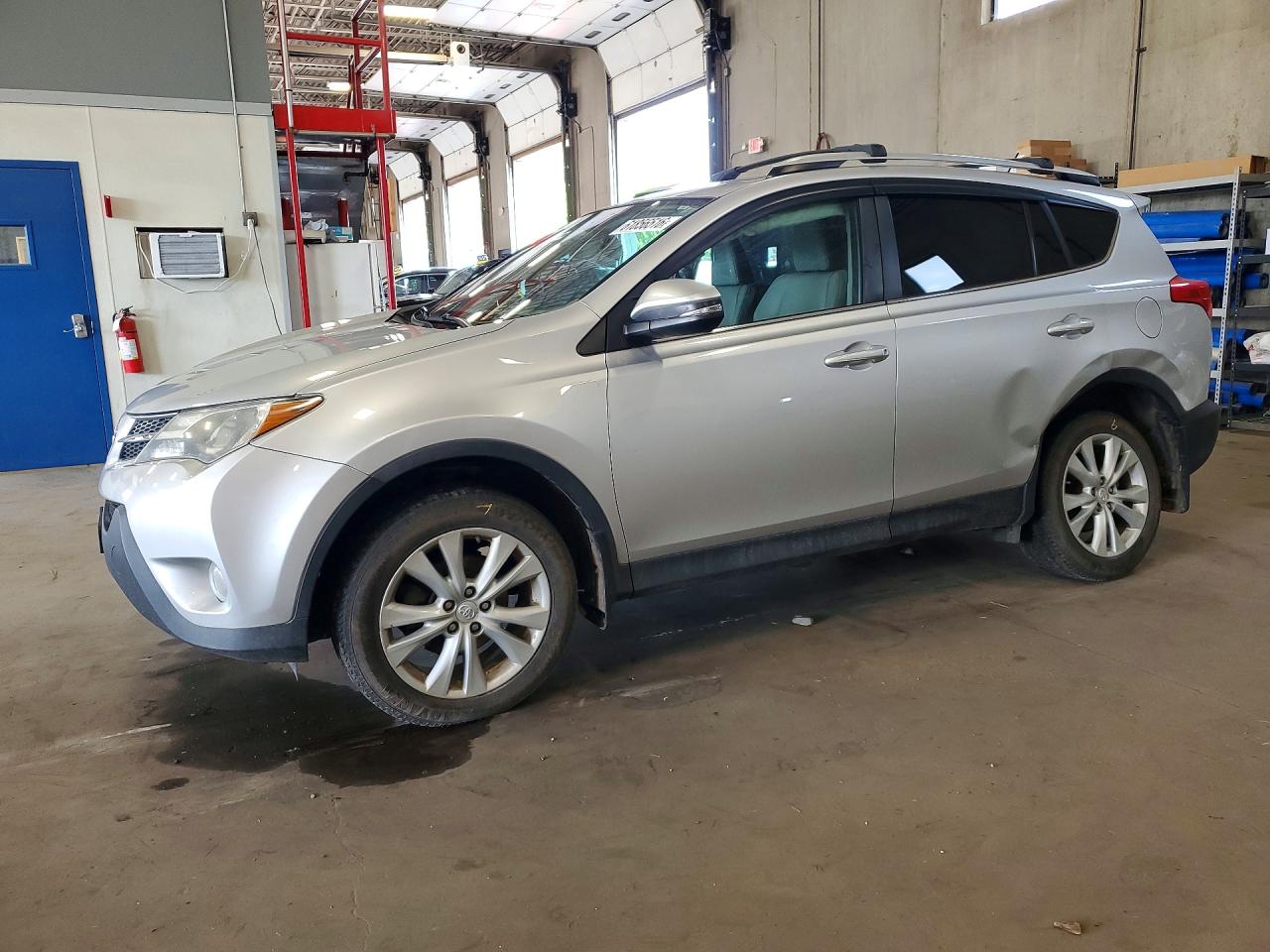2T3DFREV6EW204815 · 2014 TOYOTA RAV4