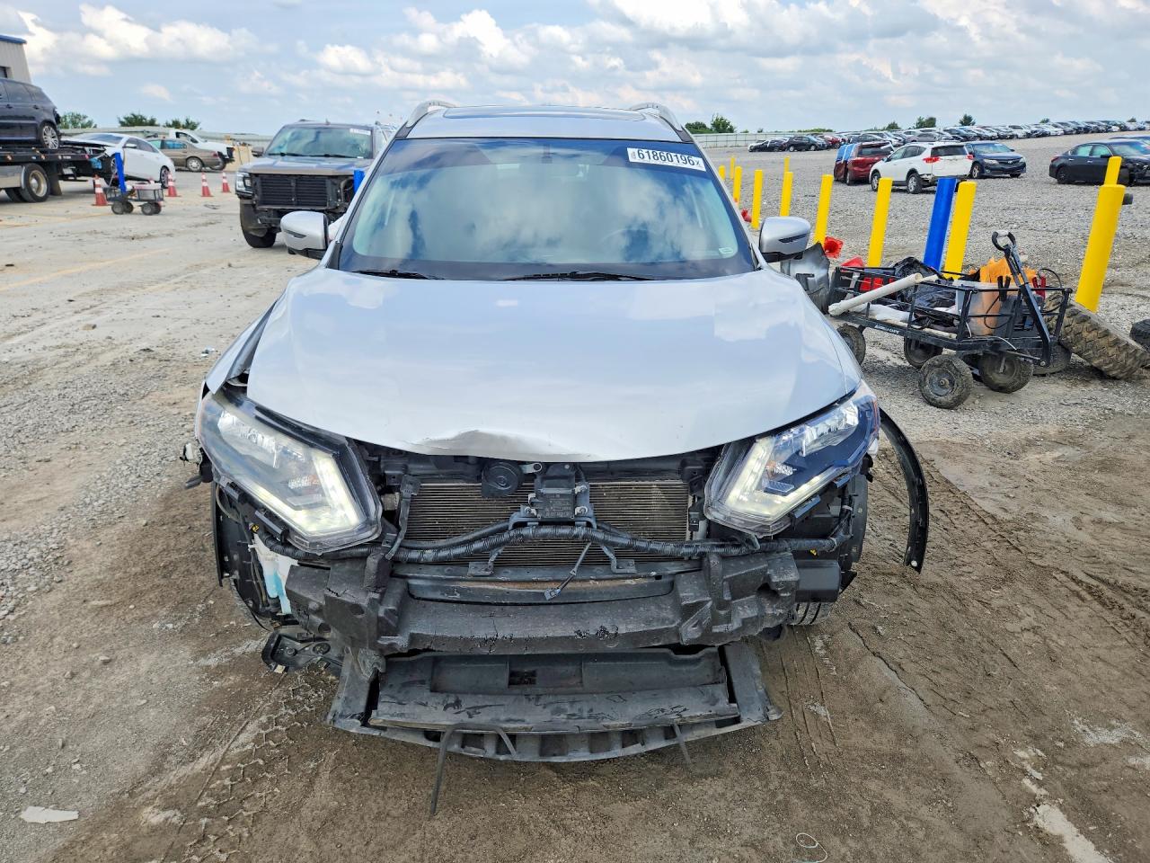 5N1AT2MT7HC832064 · 2017 NISSAN ROGUE · 5/13