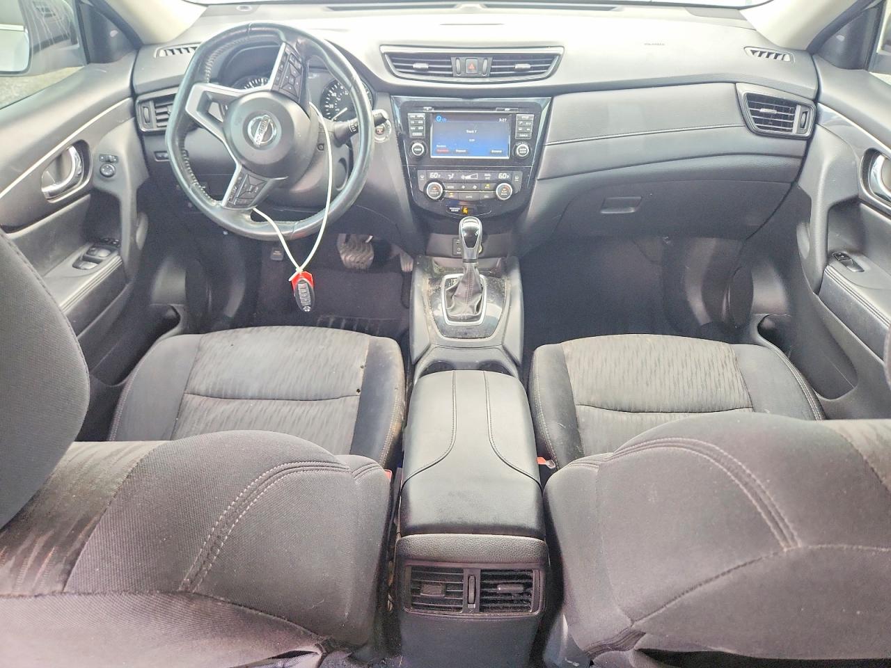 5N1AT2MT7HC832064 · 2017 NISSAN ROGUE · 8/13