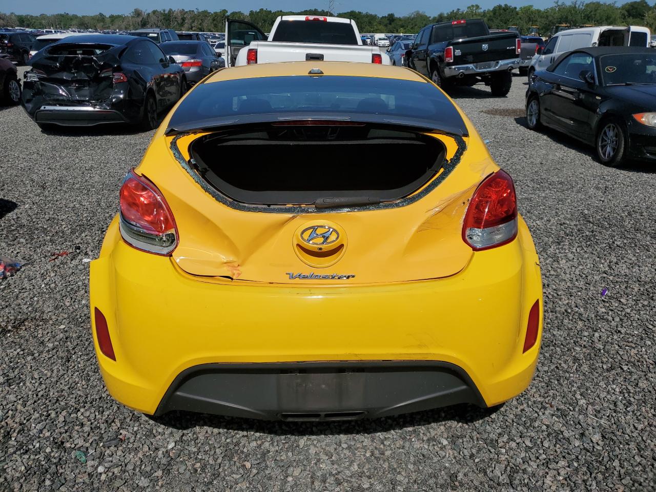 KMHTC6AD4GU248467 · 2016 HYUNDAI VELOSTER · 6/12