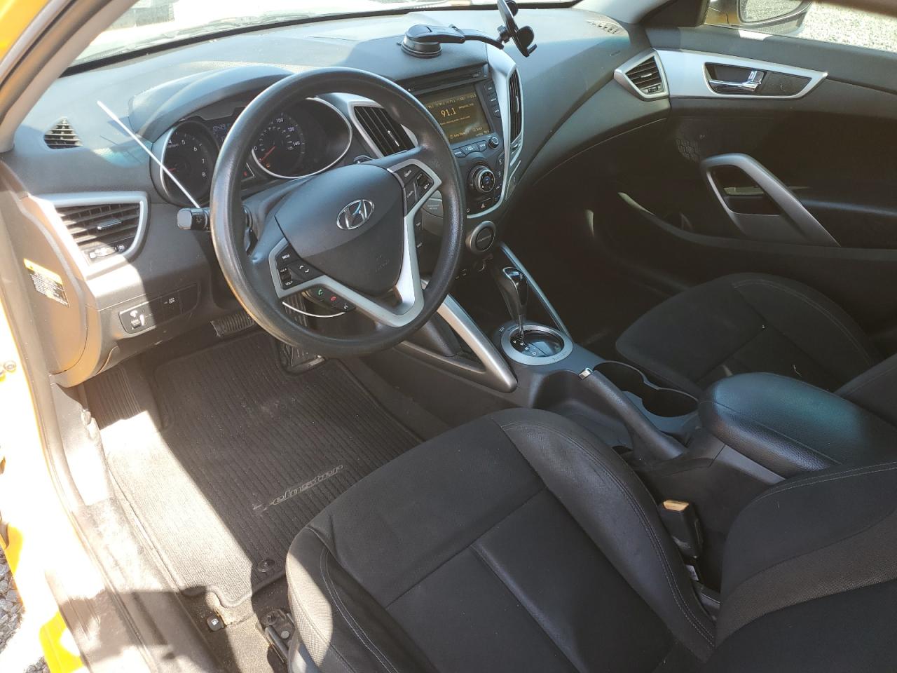 KMHTC6AD4GU248467 · 2016 HYUNDAI VELOSTER · 8/12