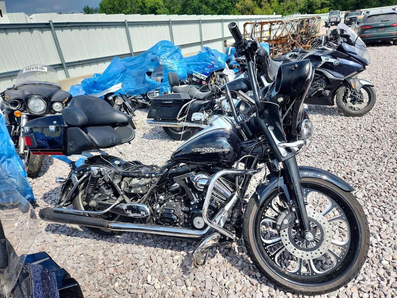 1HD1KBM18CB667774 · 2012 HARLEY-DAVIDSON FLHX