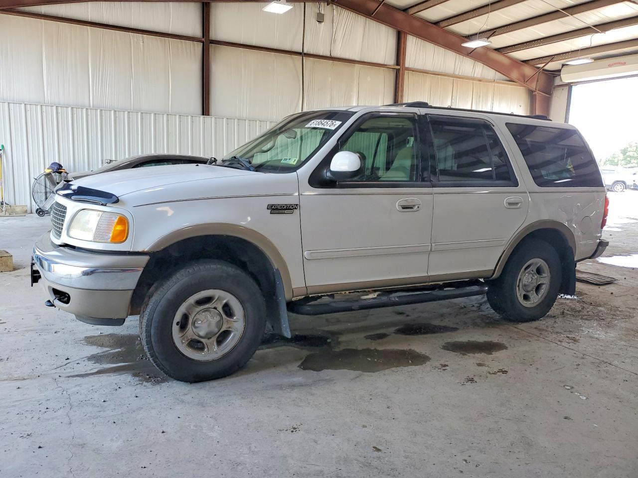 1FMPU18L1YLC35746 · 2000 FORD EXPEDITION