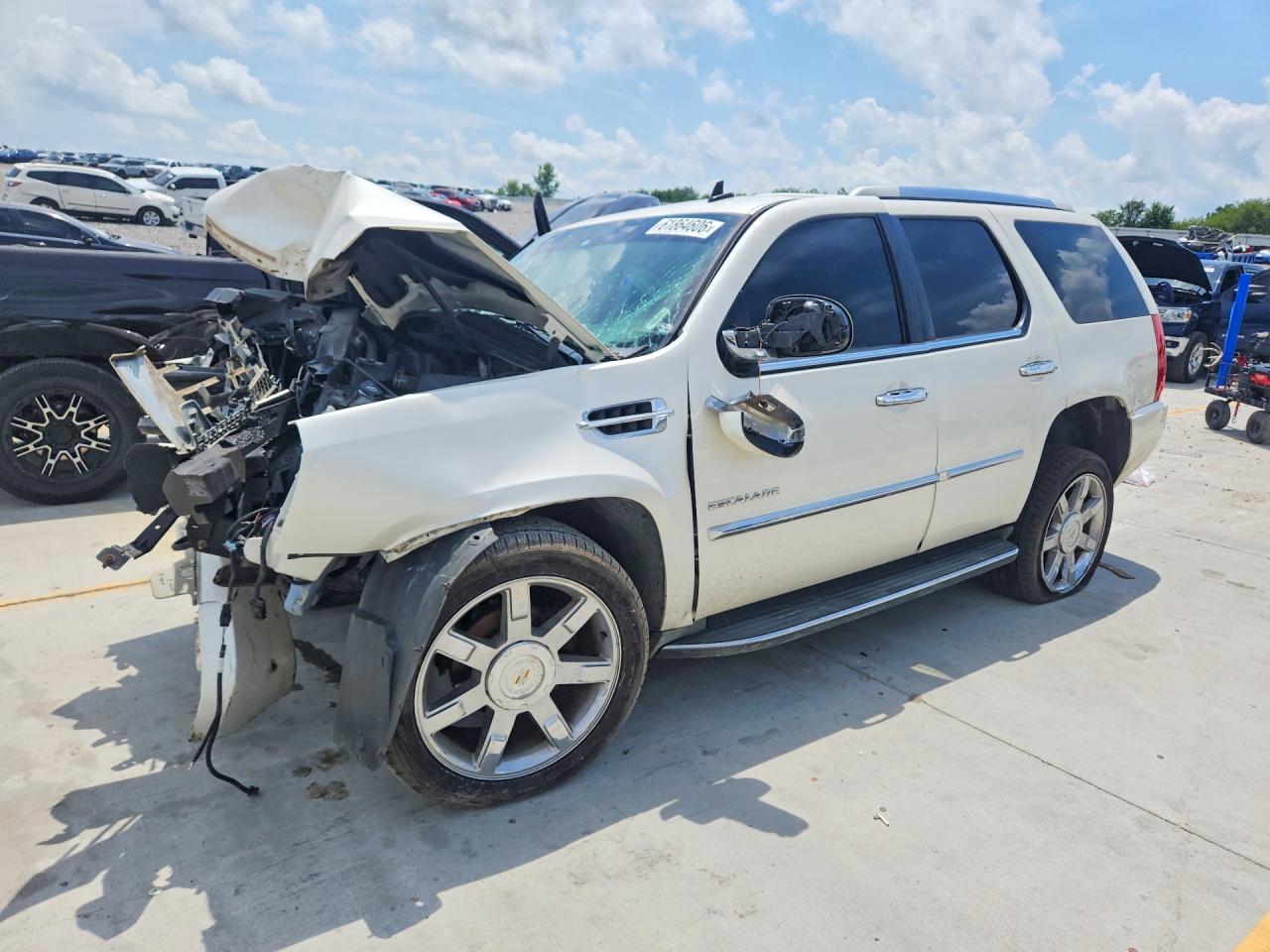 1GYS4BEF7BR126709 · 2011 CADILLAC ESCALADE