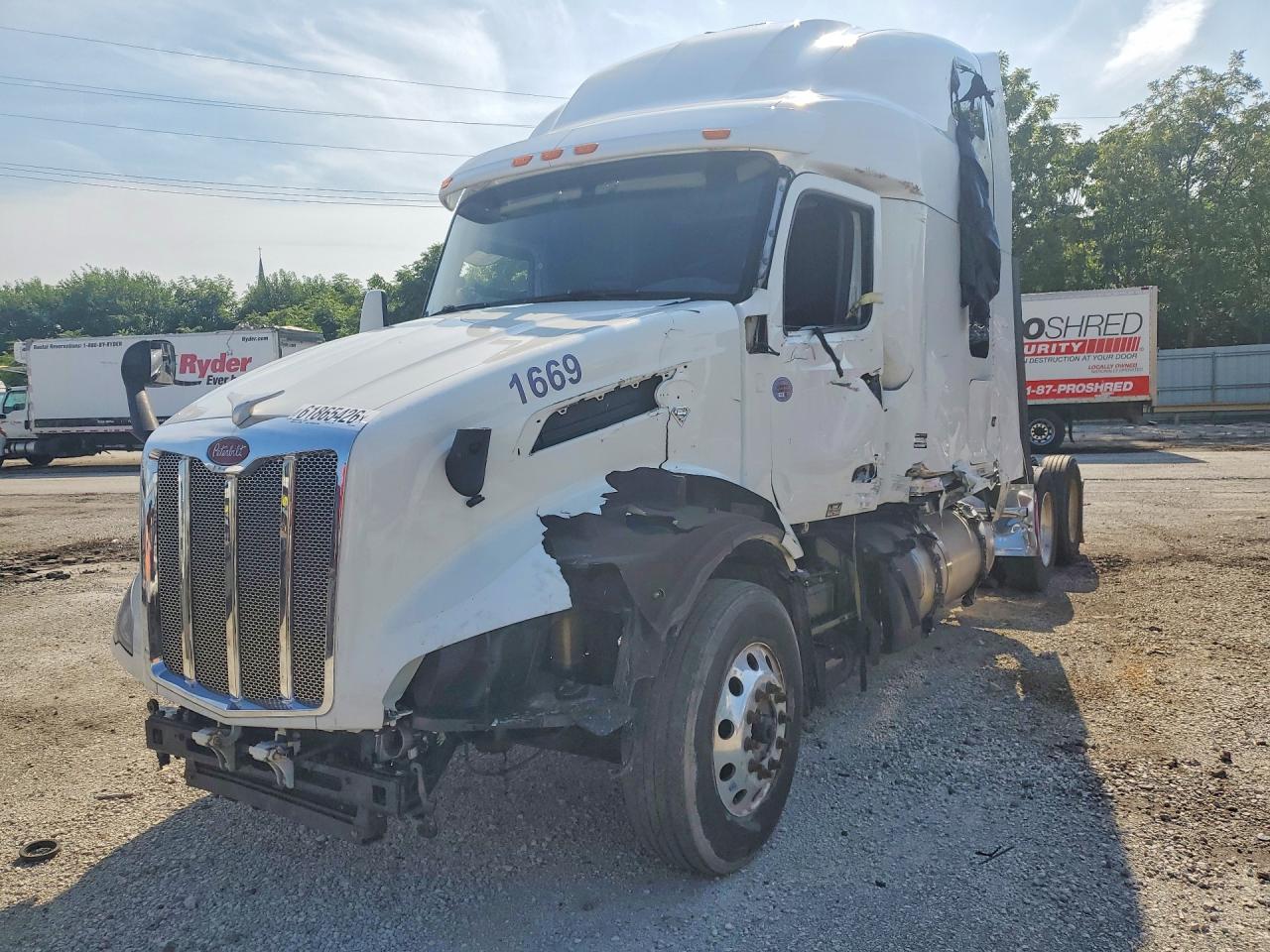 1XPBD49XXPD871669 · 2023 PETERBILT 579