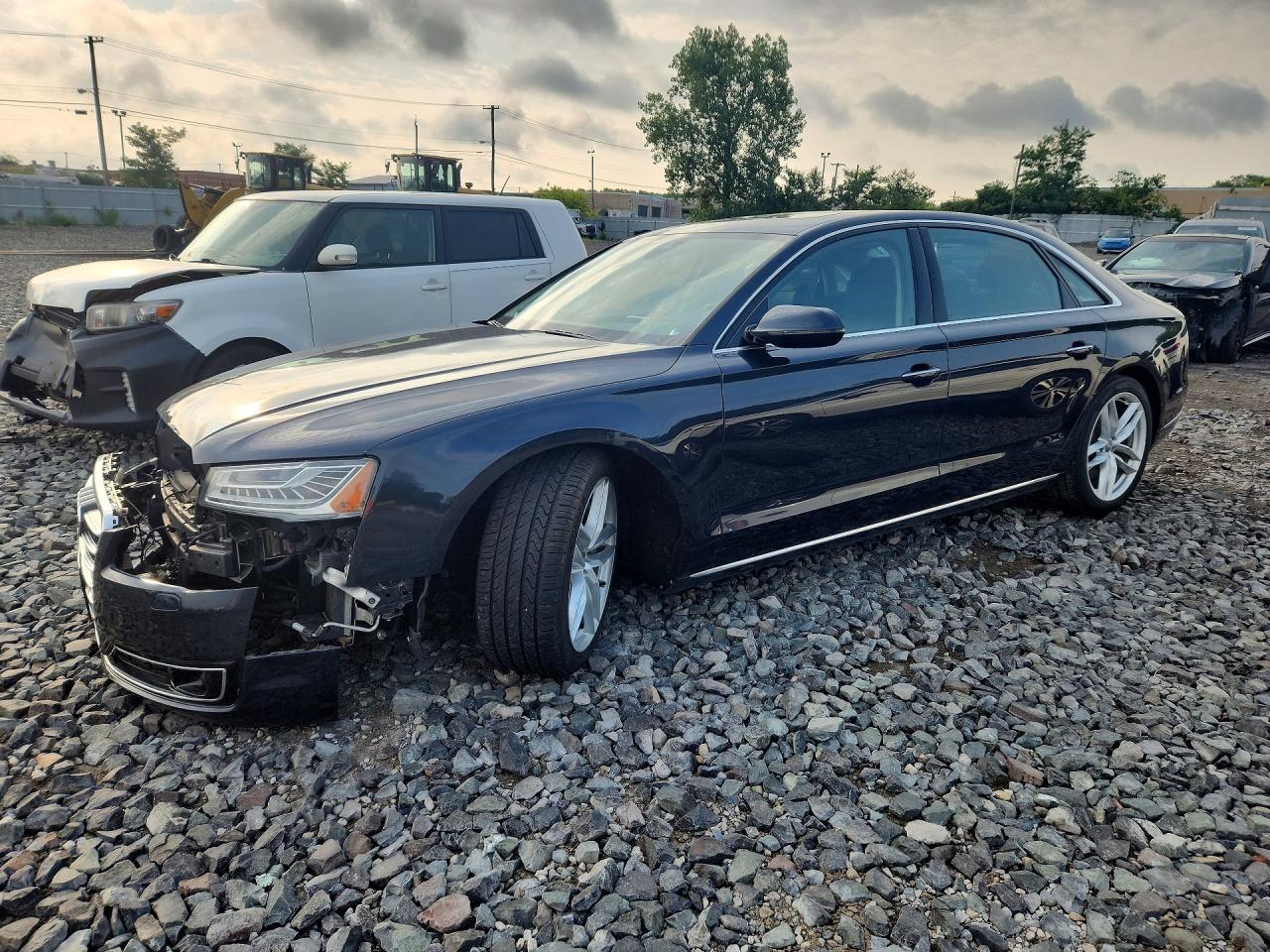 WAU32AFD4FN030165 · 2015 AUDI A8