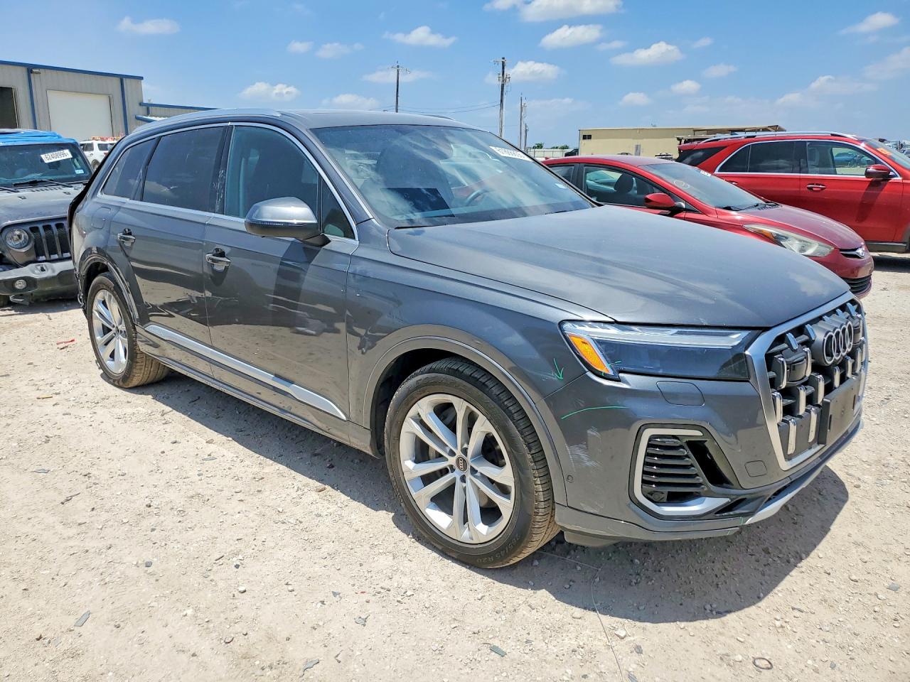 WA1LVBF7XSD029364 · 2025 AUDI Q7 · 4/13