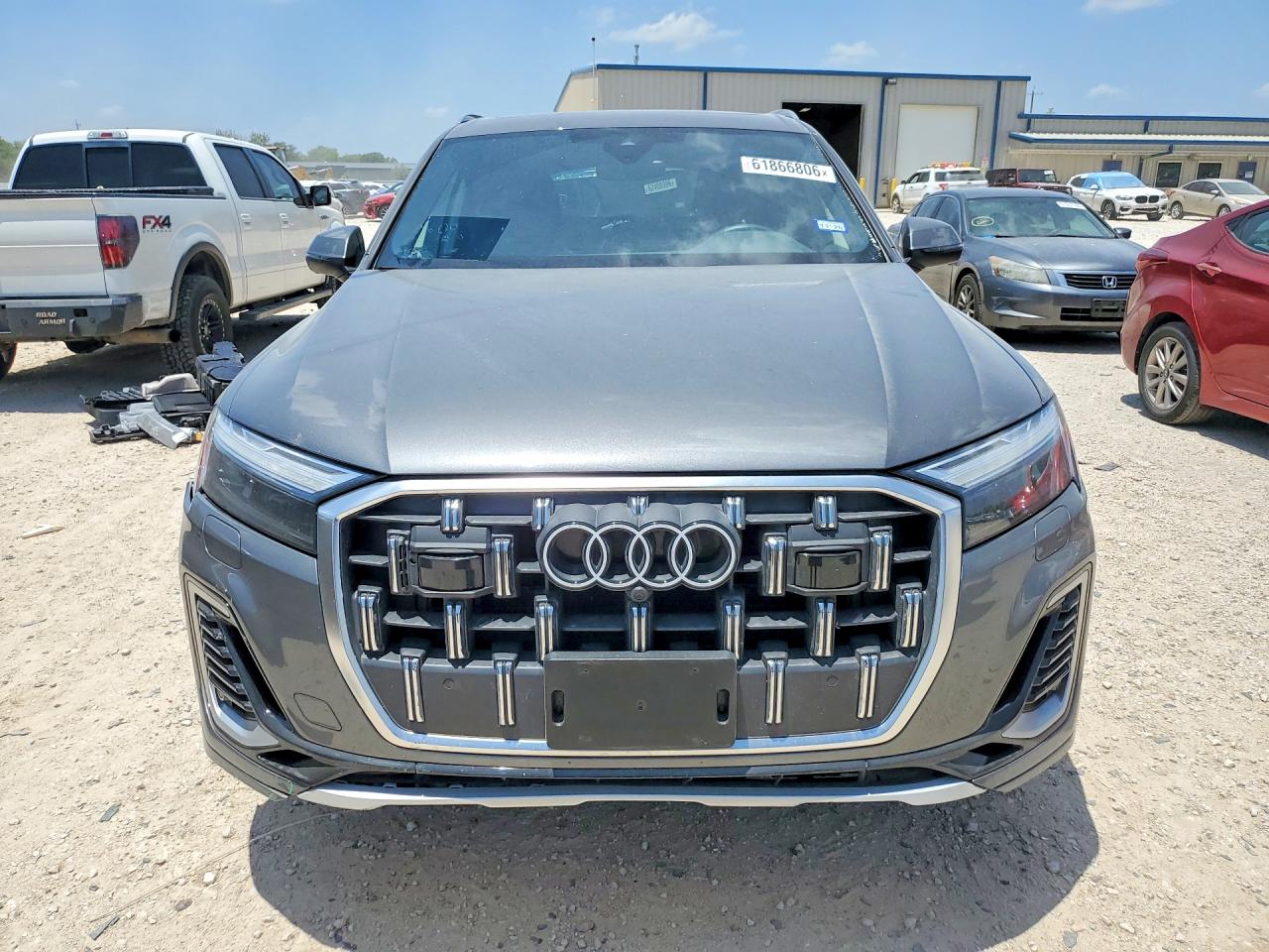 WA1LVBF7XSD029364 · 2025 AUDI Q7 · 5/13