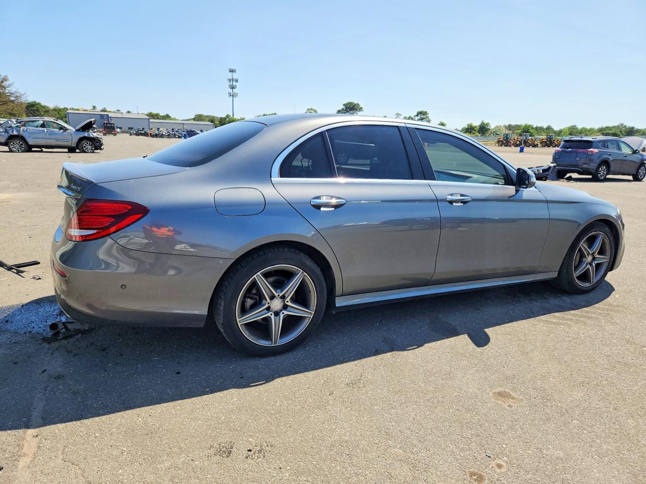 WDDZF4KB0HA081525 · 2017 MERCEDES-BENZ E · 3/12