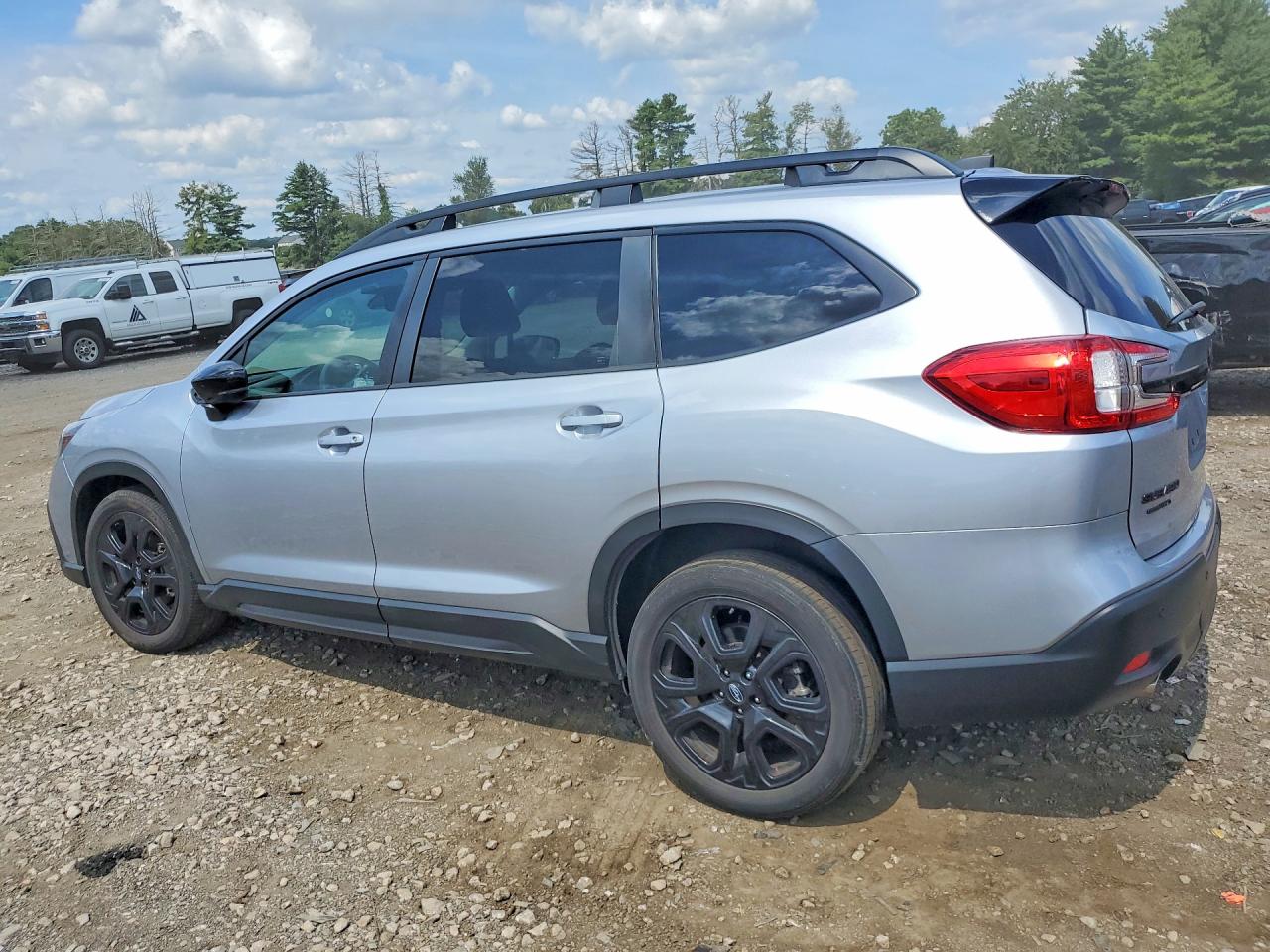 4S4WMAHD4R3440094 · 2024 SUBARU ASCENT · 2/13