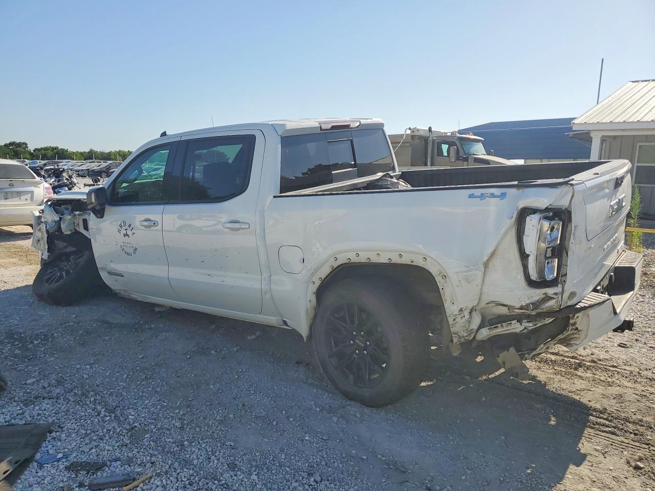 3GTUUCED5NG518384 · 2022 GMC SIERRA · 2/12